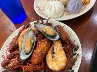 Lin’s Seafood And Sushi Buffet