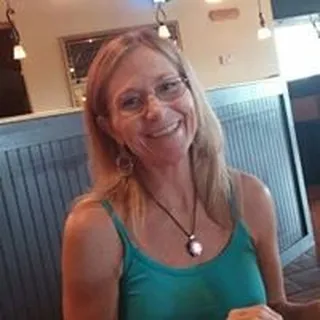 Deb S.