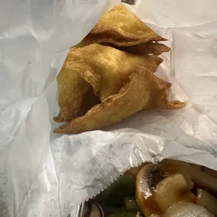 Six Crab Rangoon