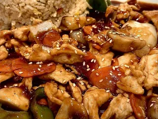 Lucky House Chinese Restaurant