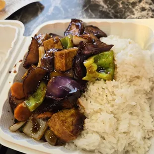 Lunch special - Eggplant and tofu with steamed rice