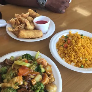 This is the best Chinese food I have ever had!!! Don&apos;t under estimate how good this food is always hot and they are so friendly in here!!!