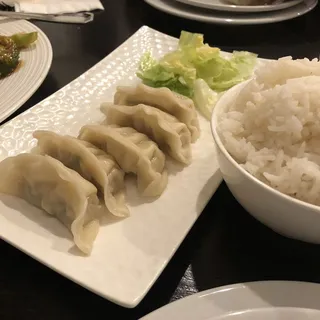 6 Steamed Dumplings