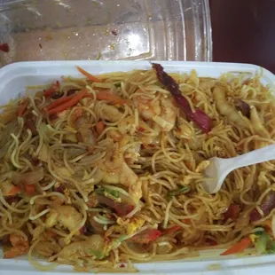 First time going here but oh my! First time having Singapore Noodles.