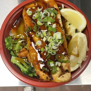 7. Salmon Bowl / Plate