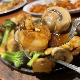 Three Flavors Sizzling Plate (Shrimp, Beef &amp; Chicken)