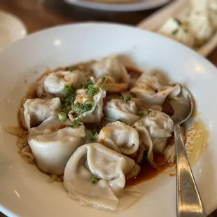 Wonton in Chili Sauce