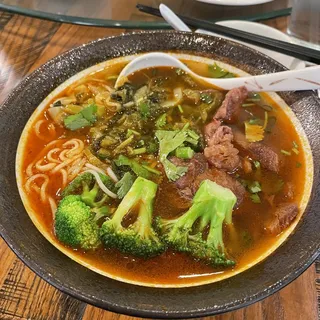 D1. Braised Beef Noodle Soup