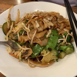 D5. Stir-fried Hand-Pulled Noodle