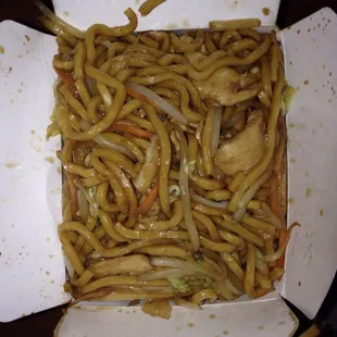 Chicken lo mein