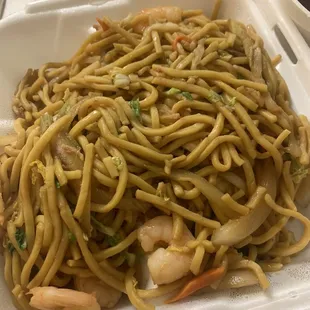 Lo Mein Dinner Combination