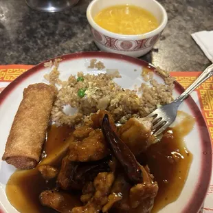 15. General Tsos Chicken Lunch Special with Egg Rolls