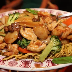 ramen and noodles, ramen, food, noodle soup, noodle dish, noodles