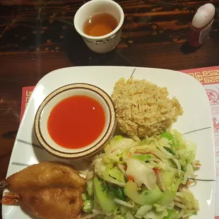 food, chicken wings and fried chicken