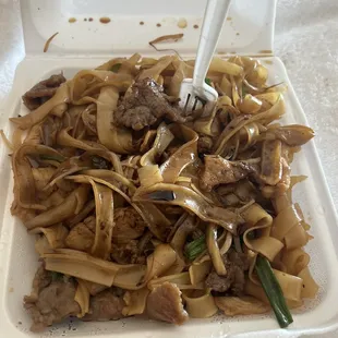 Combination chow fun mmmmmmm yum