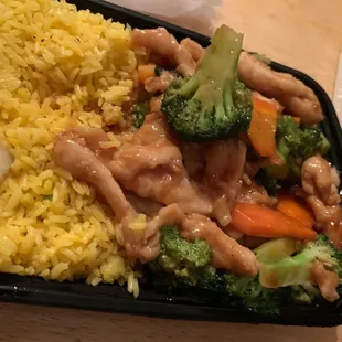 1. Chicken with Broccoli Dinner Combo