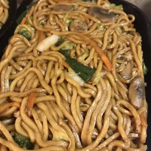 Lo mein veggie