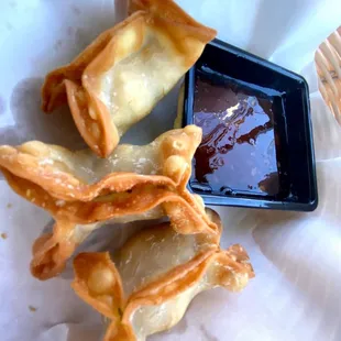 Stuffed wontons