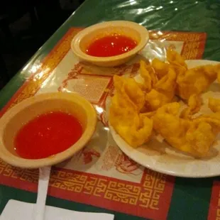 chicken wings and fried chicken, food