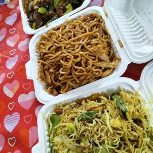 Yummy noodle dishes