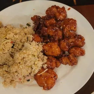 food, chicken wings and fried chicken