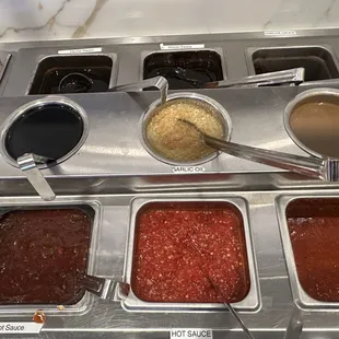 I don&apos;t like the raised part is in the middle, spilled some back row sauces into the raised row