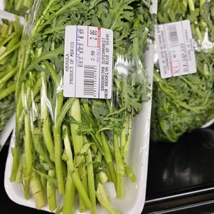 So many greens!! The more varied the diet, the healthier the gut microbiome. This store has variety!