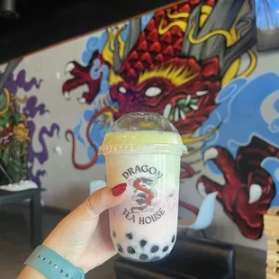 dragon strawberry matcha // ig: @sandyeatslocal