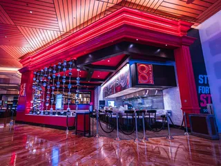 8 Noodle Bar