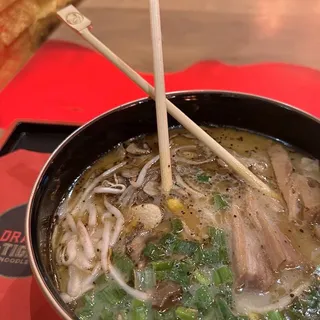 TONKOTSU RAMEN
