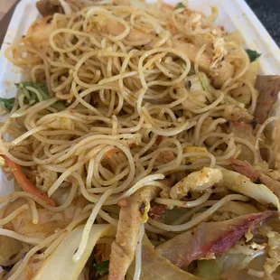 Delicious Singapore Noodles