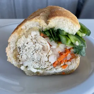 Garlic chicken banh mi