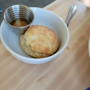 Biscuit w/ local honey