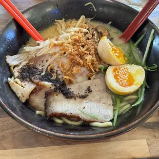 Black tonkotsu