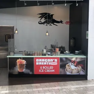 Dragon&apos;s breath creamery&amp;Rolled ice cream.                                        Southcenter mall