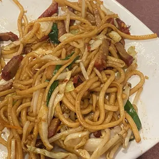 BBQ Beef Lo Mein
