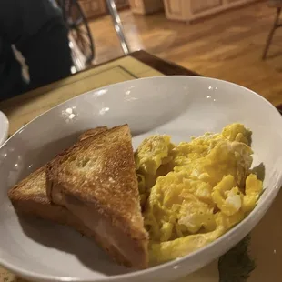 Side of eggs and toast (children's)
