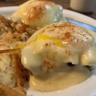 Homemade Hollandaise sauce absolutely amazing