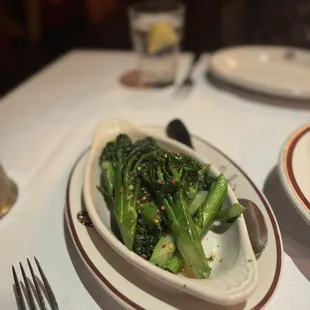 Chili garlic broccolini