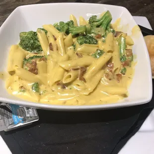 Gourmet Mac N Cheese