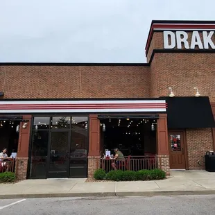 the outside of the restaurant