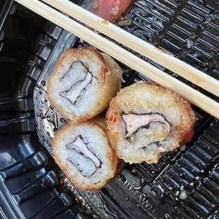 This Was supposed to be a Crab Rangoon Roll but instead I got only rice hardly any Crab or cream cheese