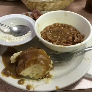 The beams were good the ham not do much.  I also had the mashed potatoes and cottage cheese. Tasty but not my favorite.