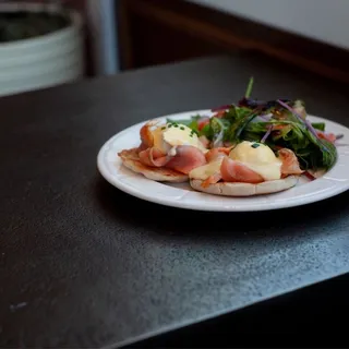 Smoked Salmon Benedict