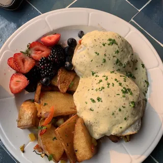 Corned Beef Hash Benedict