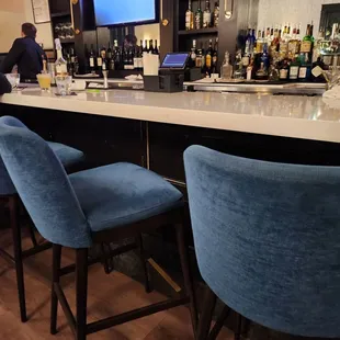 Such comfy barstools