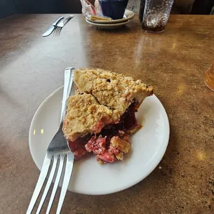 Cherry Crumble Pie