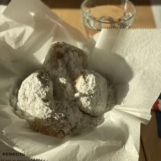 Nola Beignets