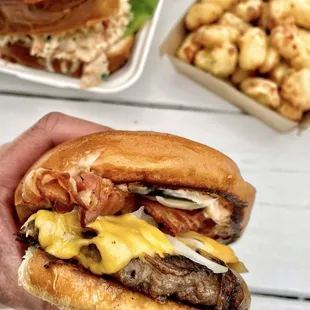 Dream Burger (+bacon)