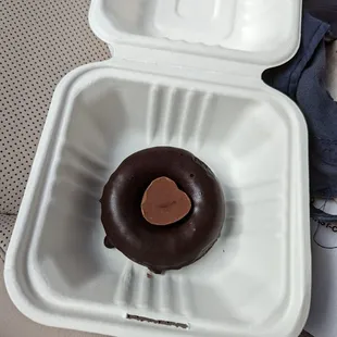 Double chocolate mochinut, GF